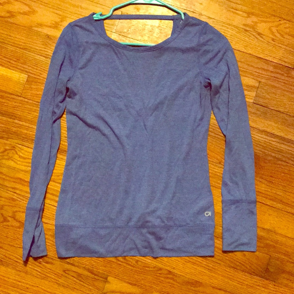 Running shirt with high open back